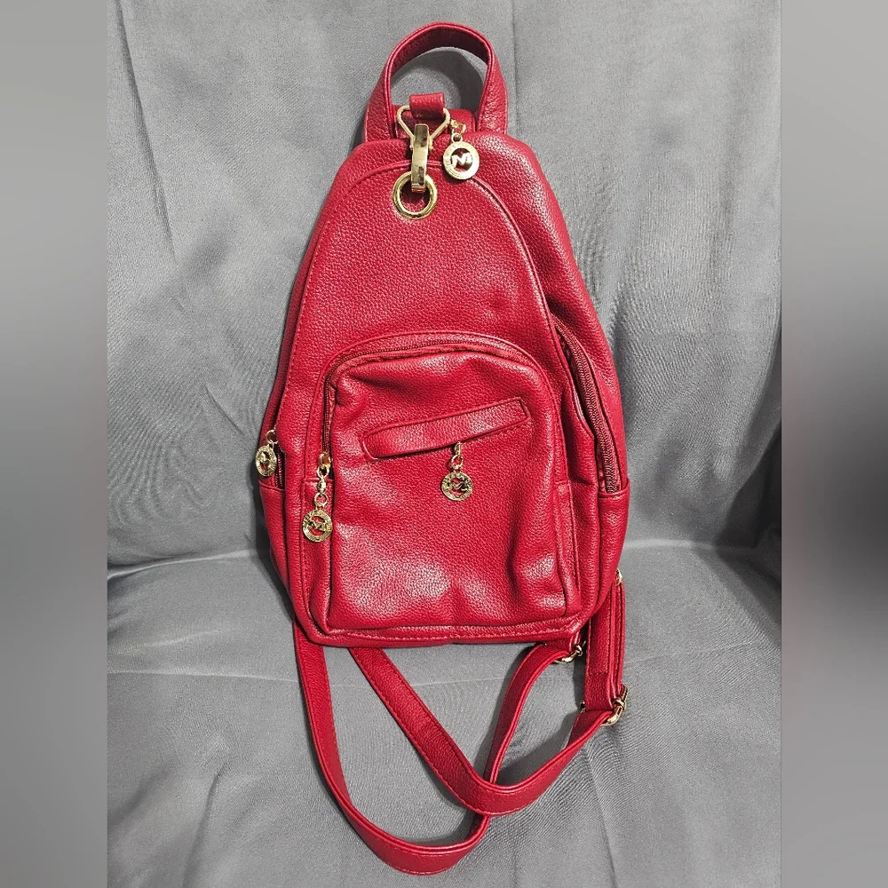 Mei Ya Shi Dun | Bags | Mei Ya Shi Dun Convertible Sling  display picture 1